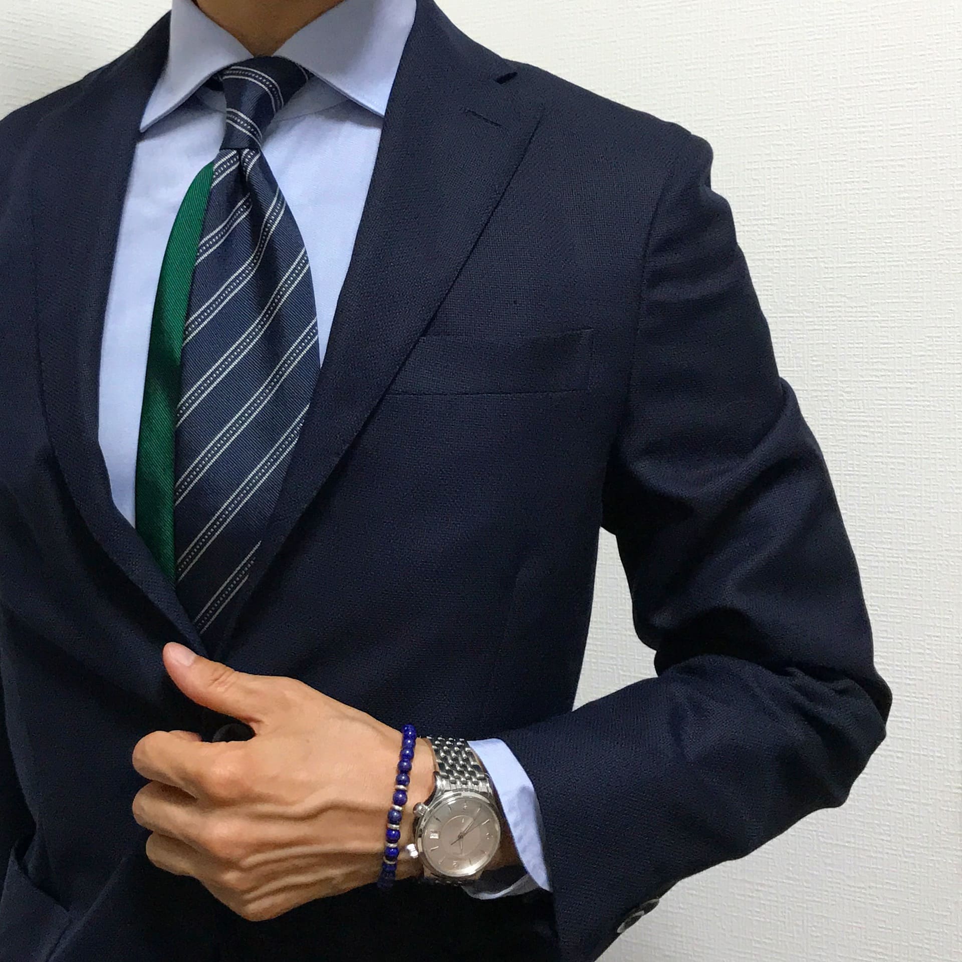 おしゃれなスーツをセレクト オススメの靴下 靴 ネクタイや小物 サイズ感 婚活ファッションのススメ